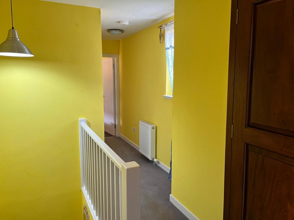 St John'S Town Of Dalry Glentress Apartment 1 외부 사진